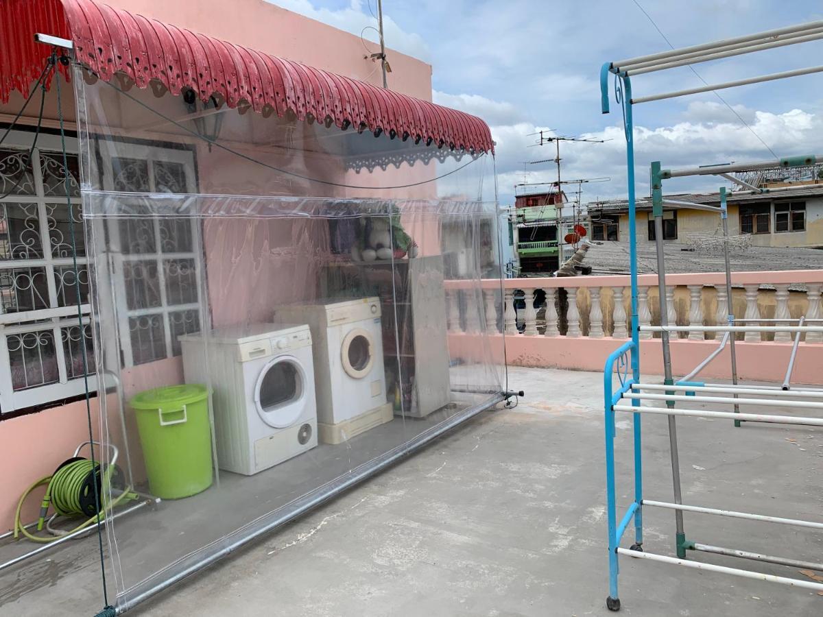 Gaiwandhanat Homestay Bangkok Esterno foto