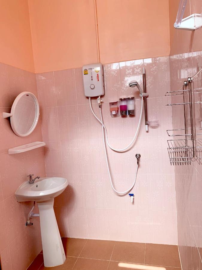 Gaiwandhanat Homestay Bangkok Esterno foto