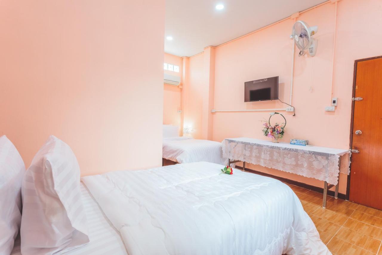 Gaiwandhanat Homestay Bangkok Esterno foto