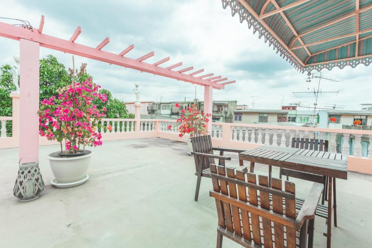 Gaiwandhanat Homestay Bangkok Esterno foto